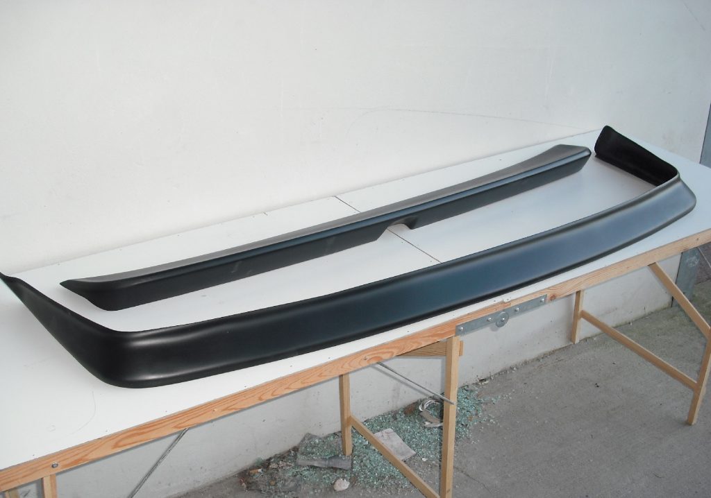Toyota AE86 Levin / UK Corolla GT OEM UK spec black (1986-1987 only) front splitter