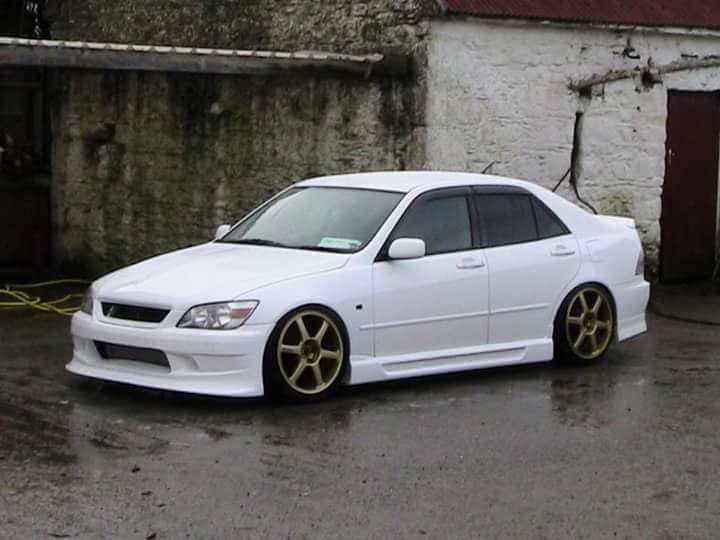 Lexus IS200/IS300/Altezza Hippo sleek skirts - Image 2